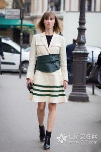 欧美街头潮流女图片,欧美街头潮流女性的时尚风采解析